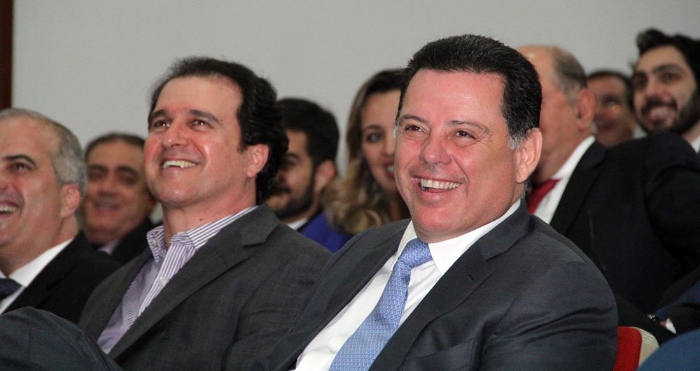 Objetivo do governador é de ampliar investimentos nos programas Inova Goiás e Goias Competitivo; "Nesse momento nós instituímos dois novos programas que serão fundamentais para Goiás: o Inova Goiás, que é uma programa de inovação tecnológica, para o qual eu peço a parceria da Caixa Econômica Federal", afirmou; Marconi explicou que no Inova Goiás está sendo investido muito em pesquisa, inovação tecnológica, startups, incubadoras e arranjos produtivos locais; parceria entre Governo de Goiás e Caixa Econômica Federal teve início em novembro de 2011 (Foto: Realle Palazzo-Martini) Objetivo do governador é de ampliar investimentos nos programas Inova Goiás e Goias Competitivo; "Nesse momento nós instituímos dois novos programas que serão fundamentais para Goiás: o Inova Goiás, que é uma programa de inovação tecnológica, para o qual eu peço a parceria da Caixa Econômica Federal", afirmou; Marconi explicou que no Inova Goiás está sendo investido muito em pesquisa, inovação tecnológica, startups, incubadoras e arranjos produtivos locais; parceria entre Governo de Goiás e Caixa Econômica Federal teve início em novembro de 2011