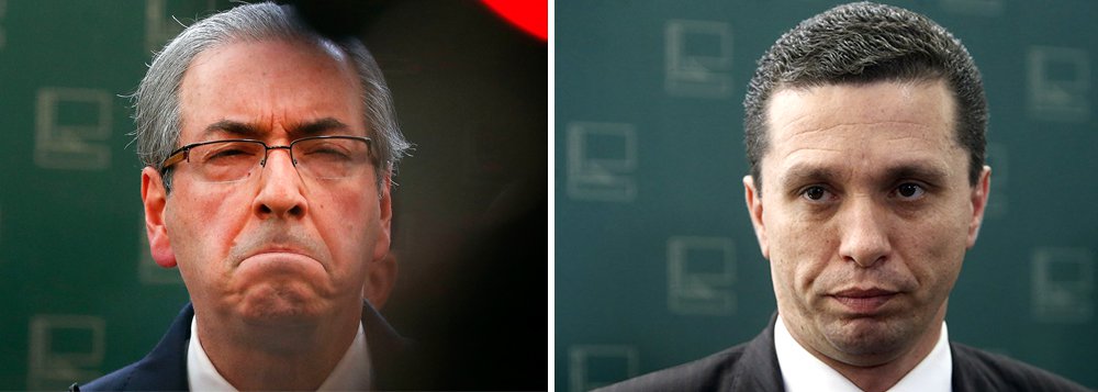 Deputado federal Fausto Pinato (PRB-SP) afirmou ter recebido, em três oportunidades, oferta de propina relacionada ao seu parecer do processo de cassação de Eduardo Cunha (PMDB-RJ); disse também que deputados do “exército camuflado” de Cunha o ‘aconselharam’ a não se queimar: 'Vai devagar, pensa bem, não é tudo que a mídia fala que é verdade, tem que tomar cuidado, tem que pensar aqui dentro da Casa' (Foto: Roberta Namour) Deputado federal Fausto Pinato (PRB-SP) afirmou ter recebido, em três oportunidades, oferta de propina relacionada ao seu parecer do processo de cassação de Eduardo Cunha (PMDB-RJ); disse também que deputados do “exército camuflado” de Cunha o ‘aconselharam’ a não se queimar: 'Vai devagar, pensa bem, não é tudo que a mídia fala que é verdade, tem que tomar cuidado, tem que pensar aqui dentro da Casa'
