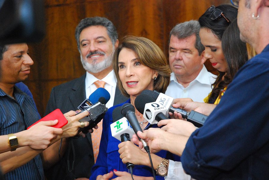 Edição do Festival de Música de Pirenópolis será entre de 9 a 13 de dezembro; anúncio foi feito pela secretária de Educação, Cultura e Esporte (Seduce), Raquel Teixeira; evento terá orçamento adaptado à proposta de ajuste fiscal do Estado com valor investido de R$ 500 mil, um terço do previsto anteriormente; na programação do Canto 2015, os músicos goianos apresentam shows de diversos estilos, como Música Popular Brasileira (MPB), regional, reggae, rock’n'roll e blues (Foto: Realle Palazzo-Martini) Edição do Festival de Música de Pirenópolis será entre de 9 a 13 de dezembro; anúncio foi feito pela secretária de Educação, Cultura e Esporte (Seduce), Raquel Teixeira; evento terá orçamento adaptado à proposta de ajuste fiscal do Estado com valor investido de R$ 500 mil, um terço do previsto anteriormente; na programação do Canto 2015, os músicos goianos apresentam shows de diversos estilos, como Música Popular Brasileira (MPB), regional, reggae, rock’n'roll e blues
