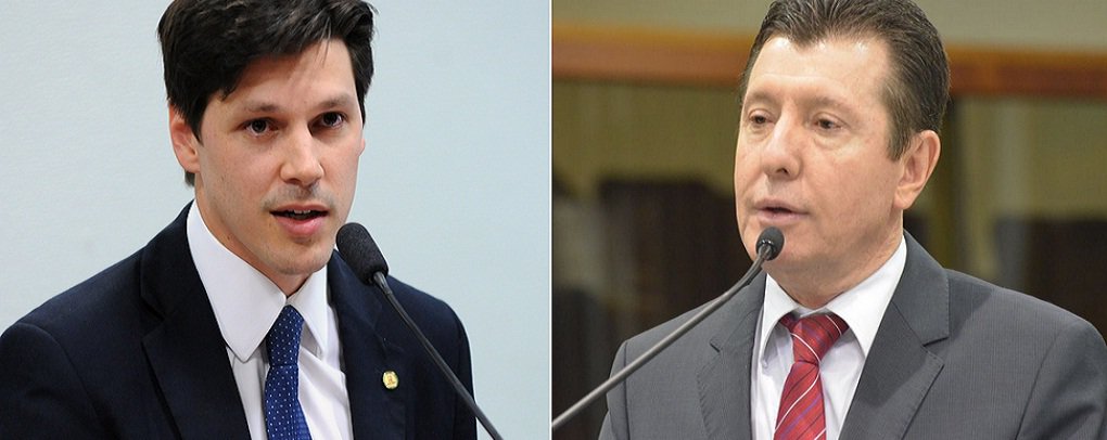 Peemedebistas até tentam disfarçar, mas o clima no partido é de guerra; briga acontece porque dois grupos querem o comando do partido na eleição que acontece em 24 de outubro; coluna Giro, de O Popular, aborda o confronto entre o deputado federal Daniel Vilela e o deputado estadual José Nelto; "Embora ambos falem em buscar um consenso interno, sem cotoveladas, nos bastidores é cada um por si", afirma a nota (Foto: José Barbacena) Peemedebistas até tentam disfarçar, mas o clima no partido é de guerra; briga acontece porque dois grupos querem o comando do partido na eleição que acontece em 24 de outubro; coluna Giro, de O Popular, aborda o confronto entre o deputado federal Daniel Vilela e o deputado estadual José Nelto; "Embora ambos falem em buscar um consenso interno, sem cotoveladas, nos bastidores é cada um por si", afirma a nota