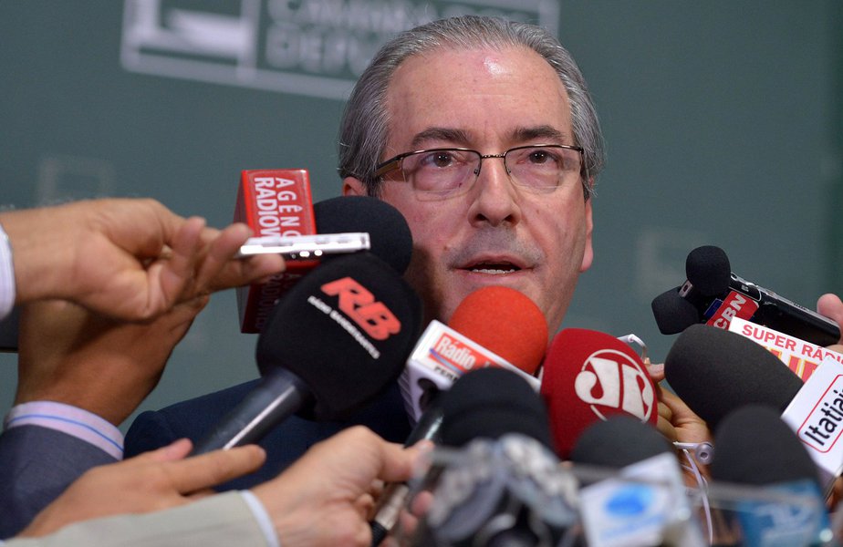 Depois de dizer que a denúncia contra ele no Conselho de Ética da Câmara é "pífia", o presidente da Casa, Eduardo Cunha (PMDB-RJ), afirmou que, provavelmente, seu advogado, Marcelo Nobre, recorrerá na Comissão de Constituição e Justiça (CCJ) ou no Supremo Tribunal Federal (STF), pois "alguma coisa ele vai fazer" (Foto: Gisele Federicce) Depois de dizer que a denúncia contra ele no Conselho de Ética da Câmara é "pífia", o presidente da Casa, Eduardo Cunha (PMDB-RJ), afirmou que, provavelmente, seu advogado, Marcelo Nobre, recorrerá na Comissão de Constituição e Justiça (CCJ) ou no Supremo Tribunal Federal (STF), pois "alguma coisa ele vai fazer"