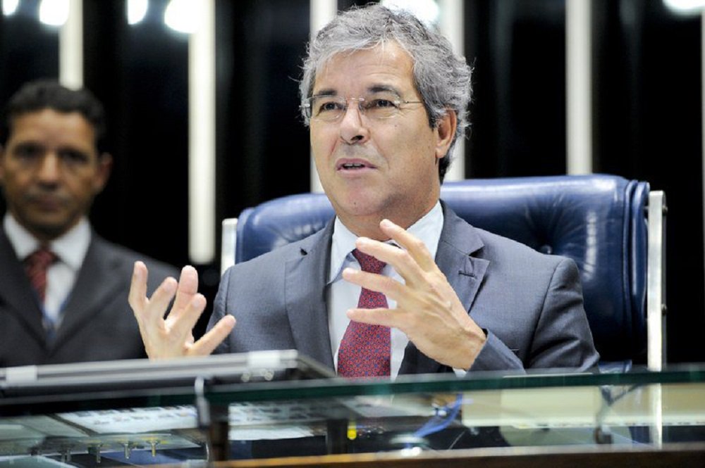 Petistas inconformados com os caminhos tomados pelo governo Dilma Rousseff expõem sua insatisfação com a situação atual do PT; alguns já falam, inclusive, abertamente; É o caso do senador Jorge Viana (AC); "Para salvar o governo, a única solução é piorar o governo. Seria melhor ter perdido a eleição", disse (Foto: Valter Lima) Petistas inconformados com os caminhos tomados pelo governo Dilma Rousseff expõem sua insatisfação com a situação atual do PT; alguns já falam, inclusive, abertamente; É o caso do senador Jorge Viana (AC); "Para salvar o governo, a única solução é piorar o governo. Seria melhor ter perdido a eleição", disse