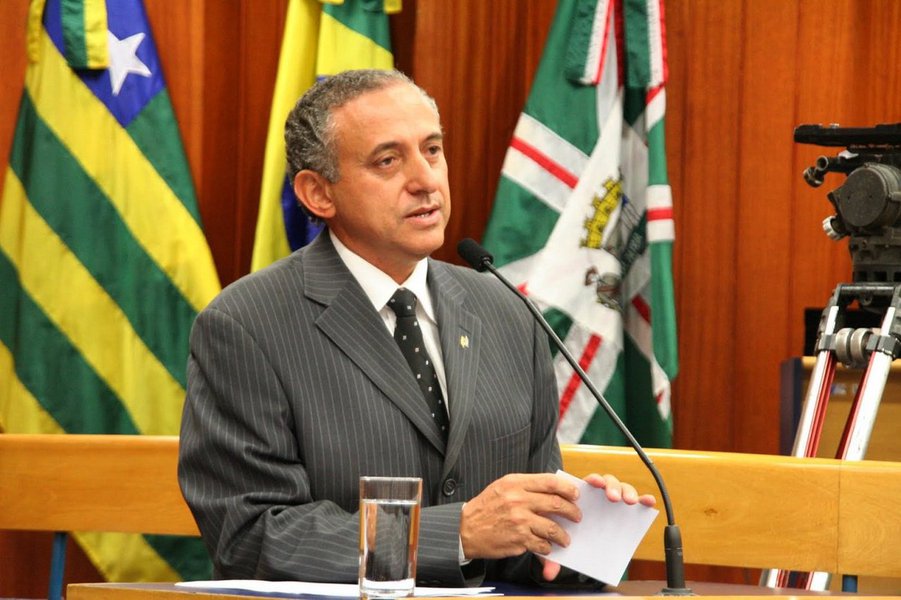 Projeto será implantado no Setor Central e, depois, será replicado a outros bairros da cidade; lei conta ainda com desconto no Imposto Predial Territorial Urbano (IPTU) para os contribuintes que adequarem seus imóveis; prefeito em exercício irá debater o Código do Contribuinte, o Código Ambiental e a atualização da Planta de Valores durante encontro com o Fórum Empresarial e secretários da administração municipal, que acontecerá no Salão Nobre do Paço Municipal (Foto: Realle Palazzo-Martini) Projeto será implantado no Setor Central e, depois, será replicado a outros bairros da cidade; lei conta ainda com desconto no Imposto Predial Territorial Urbano (IPTU) para os contribuintes que adequarem seus imóveis; prefeito em exercício irá debater o Código do Contribuinte, o Código Ambiental e a atualização da Planta de Valores durante encontro com o Fórum Empresarial e secretários da administração municipal, que acontecerá no Salão Nobre do Paço Municipal