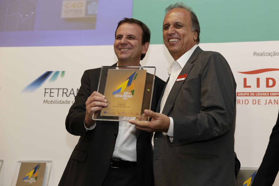 Com apoio do Governo do Estado do Rio de Janeiro, por meio da Secretaria de Desenvolvimento Econômico, Energia, Indústria e Serviços e da CODIN – Companhia de Desenvolvimento Industrial do Estado do Rio de Janeiro, o prêmio busca reconhecer, homenagear e divulgar ações de empresários e gestores públicos que contribuem para o desenvolvimento econômico, expansão do ambiente de negócios e geração de renda no Rio de Janeiro; Ao todo serão contempladas 14 categorias (Foto: Luis Mauro Queiroz) Com apoio do Governo do Estado do Rio de Janeiro, por meio da Secretaria de Desenvolvimento Econômico, Energia, Indústria e Serviços e da CODIN – Companhia de Desenvolvimento Industrial do Estado do Rio de Janeiro, o prêmio busca reconhecer, homenagear e divulgar ações de empresários e gestores públicos que contribuem para o desenvolvimento econômico, expansão do ambiente de negócios e geração de renda no Rio de Janeiro; Ao todo serão contempladas 14 categorias