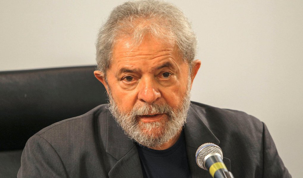 O que está em jogo é um projeto nacional de País, que distribui renda e riqueza, além de primar pela independência e autonomia do Brasil e lutar para emancipar o povo, principalmente as camadas mais pobres (Foto: Davis Sena Filho) www.brasil247.com - O que está em jogo é um projeto nacional de País, que distribui renda e riqueza, além de primar pela independência e autonomia do Brasil e lutar para emancipar o povo, principalmente as camadas mais pobres