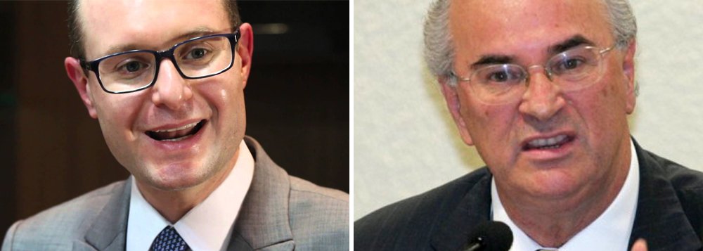 Roberto Teixeira e Cristiano Zanin Martins contestam o levantamento do sigilo de conversas interceptadas envolvendo o ex-presidente Lula e seus familiares: “Muitas das conversas que estão sendo divulgadas pela imprensa como resultado da decisão do Juiz Sérgio Moro dizem respeito à intimidade dos envolvidos, sem nenhuma relação com o difuso objeto da investigação, servindo apenas para gerar constrangimento, intriga e censura pública” (Foto: Roberta Namour) Roberto Teixeira e Cristiano Zanin Martins contestam o levantamento do sigilo de conversas interceptadas envolvendo o ex-presidente Lula e seus familiares: “Muitas das conversas que estão sendo divulgadas pela imprensa como resultado da decisão do Juiz Sérgio Moro dizem respeito à intimidade dos envolvidos, sem nenhuma relação com o difuso objeto da investigação, servindo apenas para gerar constrangimento, intriga e censura pública”