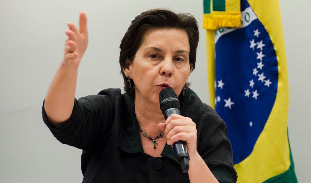 Ministra do Desenvolvimento Social e Combate à Fome, Tereza Campello, garantiu nesta quarta-feira, 27, que as conquistas alcançadas no combate à pobreza não serão perdidas em razão da crise econômica; "Esses 15 milhões de brasileiros no meio rural não vão perder a luz com a crise ou a cisterna, que chegou ao meio rural", exemplificou Campello, durante debate sobre trabalho infantil e escravo na Fecomercio, na capital paulista; para a ministra Tereza, o Brasil é um caso de sucesso quando o assunto é a extinção do trabalho infantil, afirmando que 80% das vítimas de trabalho infantil hoje têm mais de 14 anos (Foto: Aquiles Lins) Ministra do Desenvolvimento Social e Combate à Fome, Tereza Campello, garantiu nesta quarta-feira, 27, que as conquistas alcançadas no combate à pobreza não serão perdidas em razão da crise econômica; "Esses 15 milhões de brasileiros no meio rural não vão perder a luz com a crise ou a cisterna, que chegou ao meio rural", exemplificou Campello, durante debate sobre trabalho infantil e escravo na Fecomercio, na capital paulista; para a ministra Tereza, o Brasil é um caso de sucesso quando o assunto é a extinção do trabalho infantil, afirmando que 80% das vítimas de trabalho infantil hoje têm mais de 14 anos