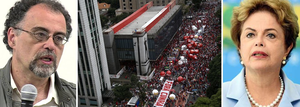 É preciso avisar tod@s @s brasileir@s de que: O pedido de impeachment da presidenta Dilma Rousseff não tem NADA A VER com a Operação Lava Jato, nem com qualquer outra iniciativa de combate à corrupção. Quem lidera a campanha pelo impeachment é o PSDB, partido oposicionista DERROTADO nas eleições presidenciais de 2014 (Foto: Igor Fuser) www.brasil247.com - É preciso avisar tod@s @s brasileir@s de que: O pedido de impeachment da presidenta Dilma Rousseff não tem NADA A VER com a Operação Lava Jato, nem com qualquer outra iniciativa de combate à corrupção. Quem lidera a campanha pelo impeachment é o PSDB, partido oposicionista DERROTADO nas eleições presidenciais de 2014