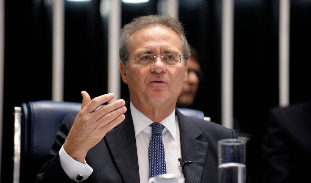 O ministro do Supremo Tribunal Federal Teori Zavascki autorizou a abertura de três novos inquéritos contra o presidente do Senado, Renan Calheiros (PMDB-AL), para investigar o suposto envolvimento do peemedebista na Lava Jato; Teori atendeu a pedidos da Procuradoria-Geral da República e da Polícia Federal; com isso, Renan passa a ser alvo de nove inquéritos da Lava Jato no Supremo; ele nega relação com irregularidades (Foto: Valter Lima) O ministro do Supremo Tribunal Federal Teori Zavascki autorizou a abertura de três novos inquéritos contra o presidente do Senado, Renan Calheiros (PMDB-AL), para investigar o suposto envolvimento do peemedebista na Lava Jato; Teori atendeu a pedidos da Procuradoria-Geral da República e da Polícia Federal; com isso, Renan passa a ser alvo de nove inquéritos da Lava Jato no Supremo; ele nega relação com irregularidades