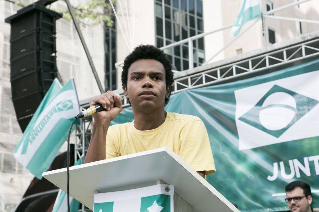 Lembro mais uma vez que a convivência entre as diversas formas de pensar é que faz a grandeza da nossa democracia, e ninguém é dono da verdade (Foto: André Granha) Lembro mais uma vez que a convivência entre as diversas formas de pensar é que faz a grandeza da nossa democracia, e ninguém é dono da verdade