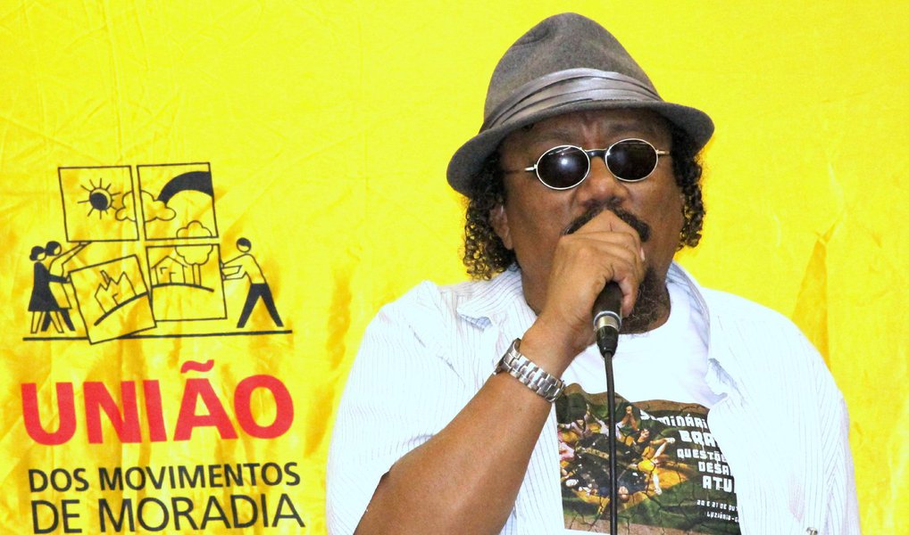A ocupação do Palácio do Planalto pelos trabalhadores é defendida pelo líder sem teto e dirigente da Central de Movimentos Populares, Luiz Gonzaga da Silva, o Gegê, como forma de barrar a deposição da presidente Dilma Rousseff pelos golpistas; ”Vamos ocupar o Palácio do Planalto, seremos os seguranças da presidenta”, disse (Foto: Valter Lima) A ocupação do Palácio do Planalto pelos trabalhadores é defendida pelo líder sem teto e dirigente da Central de Movimentos Populares, Luiz Gonzaga da Silva, o Gegê, como forma de barrar a deposição da presidente Dilma Rousseff pelos golpistas; ”Vamos ocupar o Palácio do Planalto, seremos os seguranças da presidenta”, disse