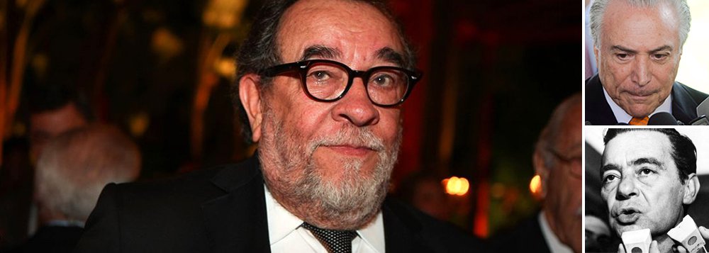 "O áudio vazou ou foi vazado? Meu temor – não é uma acusação, é um temor – é que a hipótese correta seja a de número 2, o que remete a um 'vazamento', assim mesmo, entre aspas. Uma divulgação proposital do áudio", diz o escritor Fernando Morais, que comparou o vice-presidente a Auro de Moura Andrade, que teve a ousadia de declarar vaga a presidência da República, quando João Goulart ainda era presidente (Foto: Leonardo Attuch) "O áudio vazou ou foi vazado? Meu temor – não é uma acusação, é um temor – é que a hipótese correta seja a de número 2, o que remete a um 'vazamento', assim mesmo, entre aspas. Uma divulgação proposital do áudio", diz o escritor Fernando Morais, que comparou o vice-presidente a Auro de Moura Andrade, que teve a ousadia de declarar vaga a presidência da República, quando João Goulart ainda era presidente