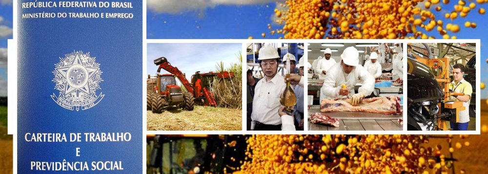 Entre os quatro estados que registraram saldo positivo na geração de empregos celetistas, em março, Goiás ficou em 2º lugar;. já no trimestre ocupa o 3º lugar nacional, perdendo apenas para o Rio Grande do Sul e Mato Grosso, de acordo com o Ministério do Trabalho; foram 3.331 postos abertos em março, alta de 0,28% em relação a fevereiro; já nos três primeiros meses do ano foram gerados 5.392 empregos, com crescimento de 0,45% na comparação com igual período de 2015 (Foto: José Barbacena) Entre os quatro estados que registraram saldo positivo na geração de empregos celetistas, em março, Goiás ficou em 2º lugar;. já no trimestre ocupa o 3º lugar nacional, perdendo apenas para o Rio Grande do Sul e Mato Grosso, de acordo com o Ministério do Trabalho; foram 3.331 postos abertos em março, alta de 0,28% em relação a fevereiro; já nos três primeiros meses do ano foram gerados 5.392 empregos, com crescimento de 0,45% na comparação com igual período de 2015