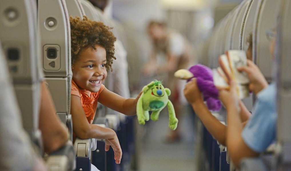 Viajar em família é uma experiência inesquecivel; visitar novos lugares, conhecer culturas diferentes e proporcionar a oportunidade de viajar aos filhos é uma ótima maneira de se divertir com eles e incentivá-los a explorar novos horizontes; conheça seis destinos incríveis no Brasil e no exterior que tornarão a viagem em família uma experiência sem igual (Foto: Paulo Emílio) Viajar em família é uma experiência inesquecivel; visitar novos lugares, conhecer culturas diferentes e proporcionar a oportunidade de viajar aos filhos é uma ótima maneira de se divertir com eles e incentivá-los a explorar novos horizontes; conheça seis destinos incríveis no Brasil e no exterior que tornarão a viagem em família uma experiência sem igual