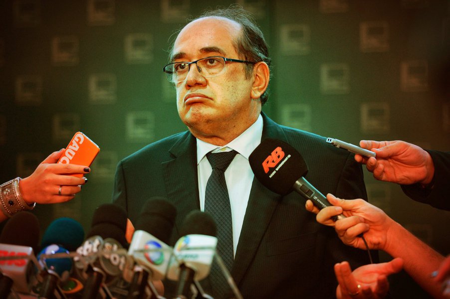 Defesa da presidente alegava que não há motivos para reanalisar as contas, pois elas já foram aprovadas antes da diplomação, no ano passado; mas o Tribunal Superior Eleitoral (TSE) rejeitou o recurso por unanimidade; o ministro Gilmar Mendes, relator do processo, pediu que supostos crimes sejam investigados (Foto: Roberta Namour) Defesa da presidente alegava que não há motivos para reanalisar as contas, pois elas já foram aprovadas antes da diplomação, no ano passado; mas o Tribunal Superior Eleitoral (TSE) rejeitou o recurso por unanimidade; o ministro Gilmar Mendes, relator do processo, pediu que supostos crimes sejam investigados