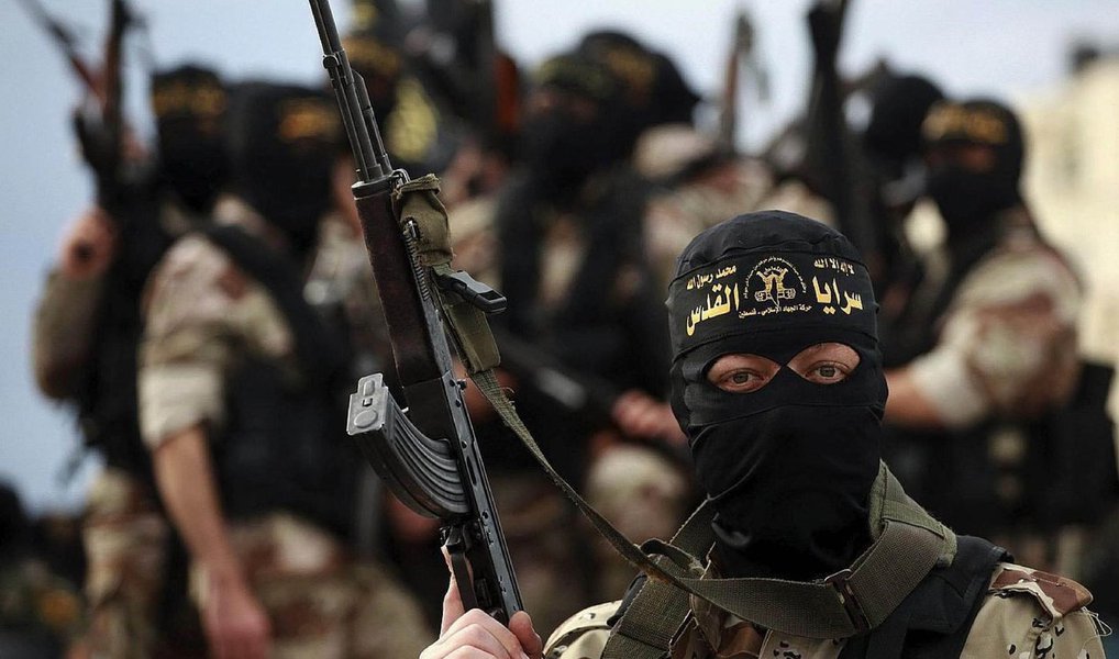 Pesquisa realizada pela Reuters/Ipsus aponta que quase dois terços da populaçõa dos Estados Unidos acredita que a tortura pode ser justificada para obter informações de suspeitos de terrorismo; uso da tortura ganhou os dabtes da disputa presidencial após o pré-candidato republicano Donald defender o uso de tortura para conseguir informações de possíveis suspeitos de terrorismo; somente 15% dos norte-americanos responderam que tortura nunca deve ser usada (Foto: Paulo Emílio) Pesquisa realizada pela Reuters/Ipsus aponta que quase dois terços da populaçõa dos Estados Unidos acredita que a tortura pode ser justificada para obter informações de suspeitos de terrorismo; uso da tortura ganhou os dabtes da disputa presidencial após o pré-candidato republicano Donald defender o uso de tortura para conseguir informações de possíveis suspeitos de terrorismo; somente 15% dos norte-americanos responderam que tortura nunca deve ser usada