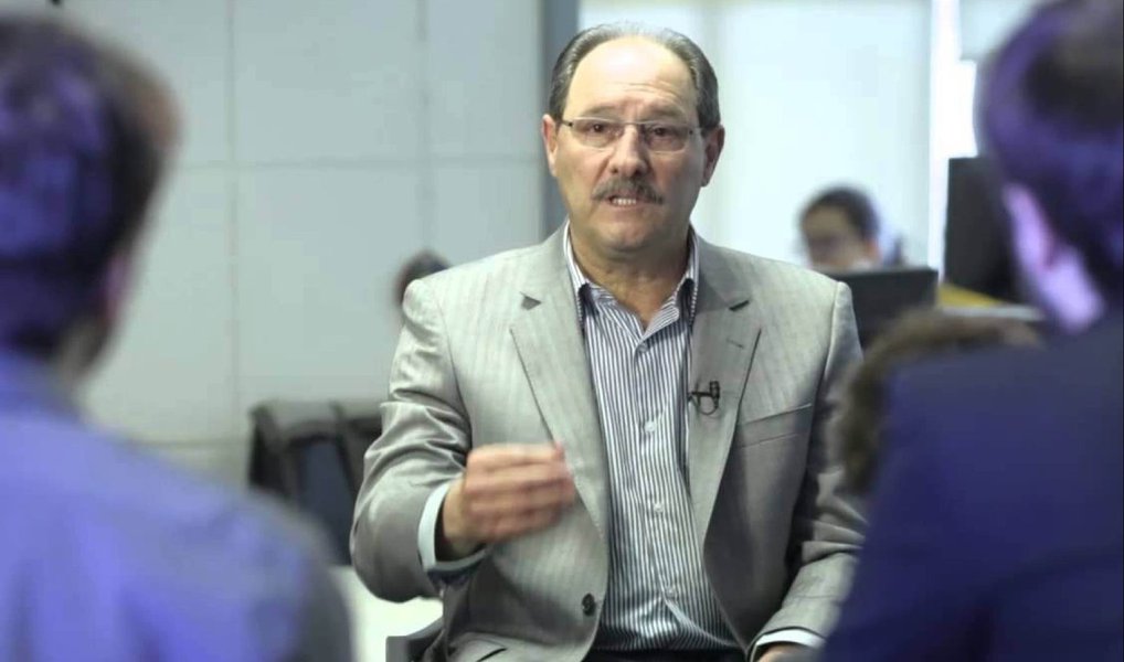 É que aponta o levantamento do Instituto Paraná Pesquisas; o governo de José Ivo Sartori (PMDB-RS) registra aprovação de apenas 35,9% do eleitorado; em abril deste ano a aprovação do peemedebista era de 54,4%, e a desaprovação atingia 38,9%; a segurança pública tem a maior rejeição, com 81,5%; de acordo com a pesquisa, 43,3% dos eleitores acham que a gestão está pior do que o esperado (Foto: Leonardo Lucena) É que aponta o levantamento do Instituto Paraná Pesquisas; o governo de José Ivo Sartori (PMDB-RS) registra aprovação de apenas 35,9% do eleitorado; em abril deste ano a aprovação do peemedebista era de 54,4%, e a desaprovação atingia 38,9%; a segurança pública tem a maior rejeição, com 81,5%; de acordo com a pesquisa, 43,3% dos eleitores acham que a gestão está pior do que o esperado