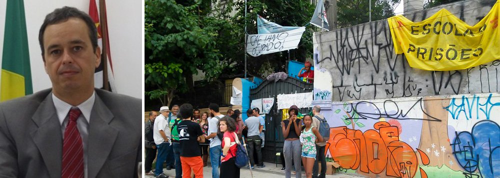 Em nota, o promotor João Paulo Faustinone e Silva, do Grupo Especial de Educação, manifesta preocupação com as notícias de uso da força nas escolas ocupadas por estudantes que são contra a reorganização e diz que "analisa medidas que possam garantir solução para o conflito, evitando consequências mais gravosas"; a chamada "reorganização escolar" do governador Geraldo Alckmin (PSDB) prevê o fechamento de 93 escolas (Foto: Gisele Federicce) Em nota, o promotor João Paulo Faustinone e Silva, do Grupo Especial de Educação, manifesta preocupação com as notícias de uso da força nas escolas ocupadas por estudantes que são contra a reorganização e diz que "analisa medidas que possam garantir solução para o conflito, evitando consequências mais gravosas"; a chamada "reorganização escolar" do governador Geraldo Alckmin (PSDB) prevê o fechamento de 93 escolas
