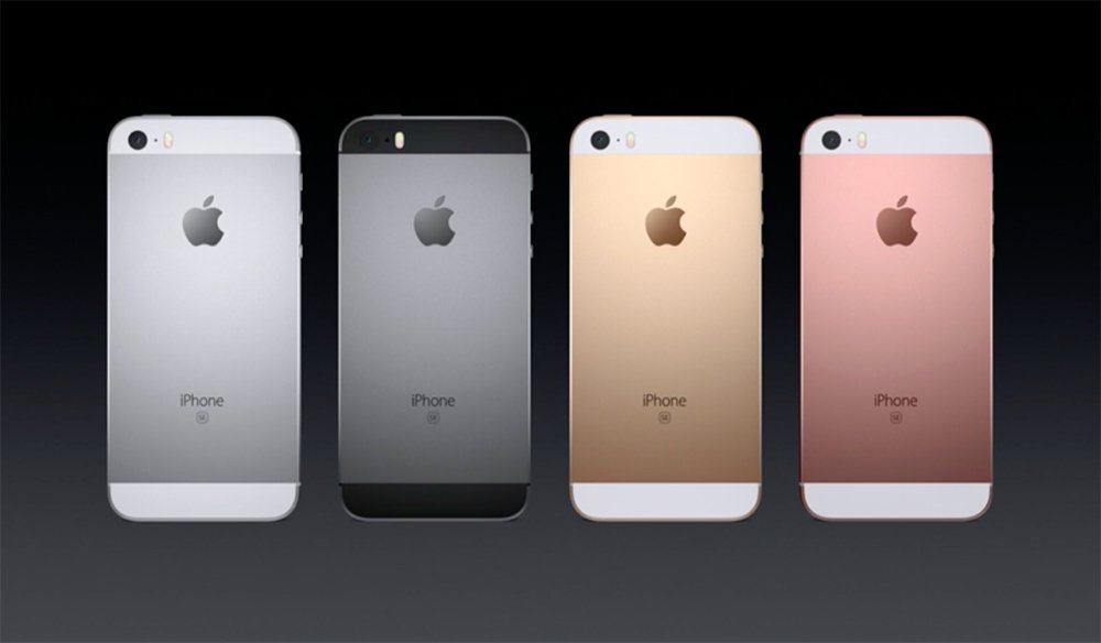 A Apple revelou nesta segunda-feira um iPhone menor e mais barato, que visa os mercados emergentes e possivelmente a China, maior comprador de smartphones no mundo, buscando reverter uma queda nas vendas globais de seu produto mais importante (Foto: Gisele Federicce) A Apple revelou nesta segunda-feira um iPhone menor e mais barato, que visa os mercados emergentes e possivelmente a China, maior comprador de smartphones no mundo, buscando reverter uma queda nas vendas globais de seu produto mais importante