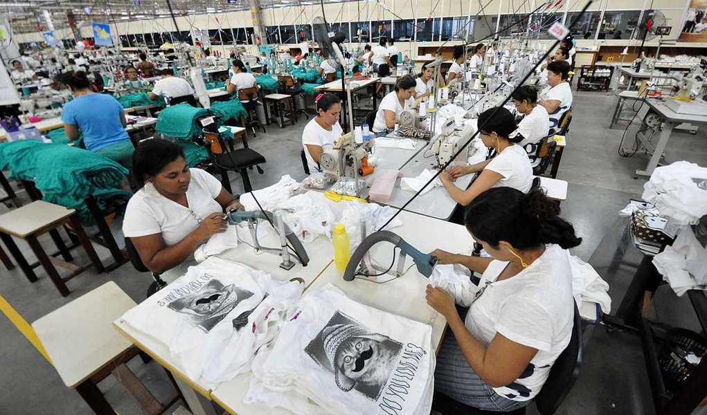 Indicador passou de 75,1 para 77,8 pontos, o maior patamar desde março de 2015; a alta do índice na prévia de abril foi provocada principalmente pelo otimismo dos empresários da indústria em relação aos meses seguintes; o Índice de Expectativas avançou 3,5 pontos, chegando a 75,5 pontos (Foto: Roberta Namour) Indicador passou de 75,1 para 77,8 pontos, o maior patamar desde março de 2015; a alta do índice na prévia de abril foi provocada principalmente pelo otimismo dos empresários da indústria em relação aos meses seguintes; o Índice de Expectativas avançou 3,5 pontos, chegando a 75,5 pontos