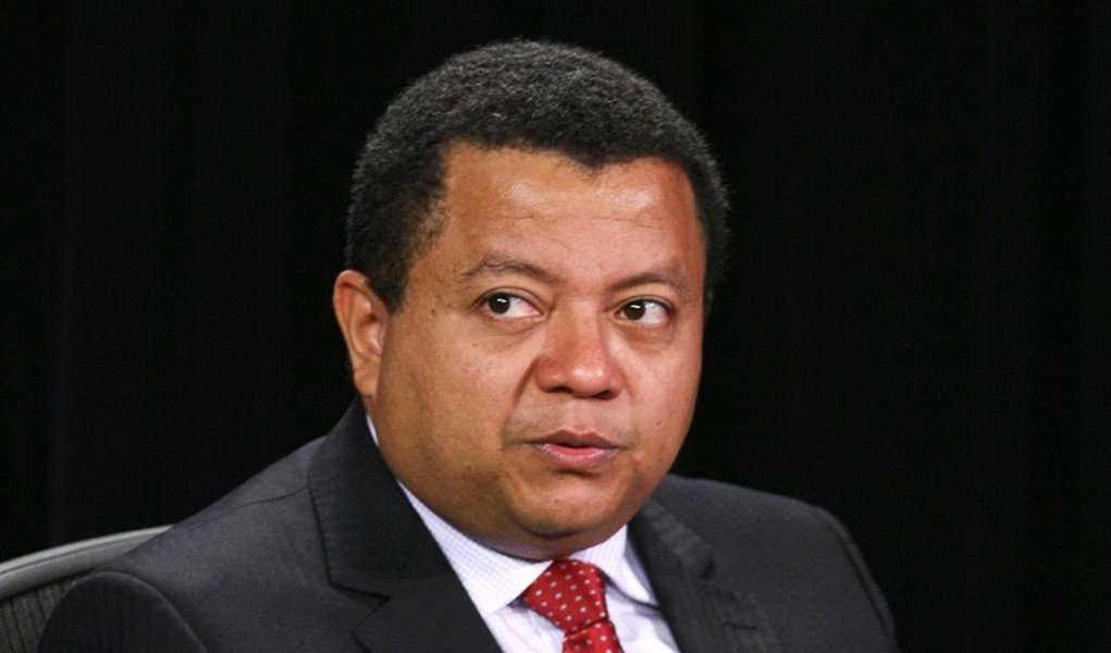 Fundador do Movimento de Combate à Corrupção Eleitoral, juiz de Direito Márlon Reis se posiciona contra o impeachment da presidente Dilma Rousseff (PT); para ele, que é doutor em Sociologia Jurídica e Instituições Políticas pela Universidade de Saragoça, na Espanha, posto da forma como está, o impeachment contra a presidente do Brasil é, sim, um golpe; na melhor (ou pior) das hipóteses, deveria ser cassada toda a chapa, o que incluiria o vice-presidente Michel Temer; "A chegada ao poder de um partido sem votos (o PMDB), e também pelo aspecto ético, deve dividir ainda mais o Brasil", prevê (Foto: Realle Palazzo-Martini) Fundador do Movimento de Combate à Corrupção Eleitoral, juiz de Direito Márlon Reis se posiciona contra o impeachment da presidente Dilma Rousseff (PT); para ele, que é doutor em Sociologia Jurídica e Instituições Políticas pela Universidade de Saragoça, na Espanha, posto da forma como está, o impeachment contra a presidente do Brasil é, sim, um golpe; na melhor (ou pior) das hipóteses, deveria ser cassada toda a chapa, o que incluiria o vice-presidente Michel Temer; "A chegada ao poder de um partido sem votos (o PMDB), e também pelo aspecto ético, deve dividir ainda mais o Brasil", prevê