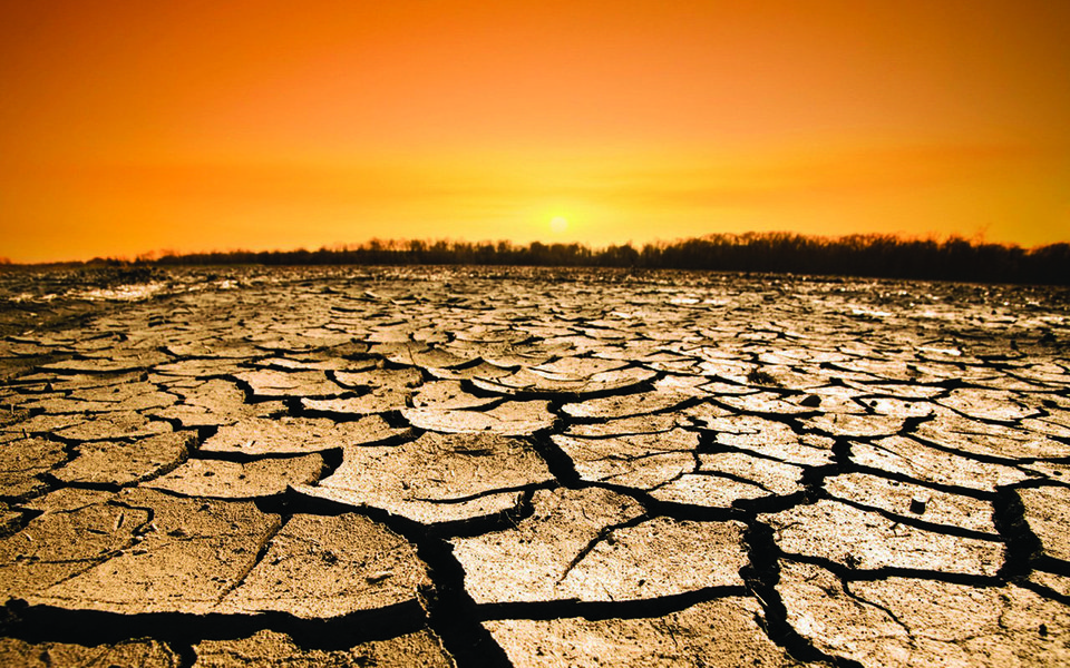 Os países ricos podem lutar contra a subida do nível dos oceanos e as terras agrícolas que morrem. Mas a vida dos pobres do mundo será dilacerada, e os seus direitos humanos ameaçados por tempestades, carestia e perda dos terrenos cultiváveis. Nesta conferência extraordinária, Mary Robinson, ex-presidente da Irlanda, pede que nos unamos em prol da justiça climática do mundo. (Foto: Luis Pellegrini) Os países ricos podem lutar contra a subida do nível dos oceanos e as terras agrícolas que morrem. Mas a vida dos pobres do mundo será dilacerada, e os seus direitos humanos ameaçados por tempestades, carestia e perda dos terrenos cultiváveis. Nesta conferência extraordinária, Mary Robinson, ex-presidente da Irlanda, pede que nos unamos em prol da justiça climática do mundo.