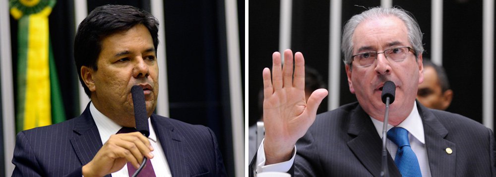 Lideranças da oposição irão pedir ao presidente da Câmara para que a votação do processo de impeachment da presidente Dilma seja realizada no dia 14 de abril; "Quem pauta é o presidente (Eduardo Cunha), mas ele ouve os líderes. E vamos conversar também com o presidente e o relator da comissão especial. Tudo depende do cronograma", disse o líder do DEM, Mendonça Filho (PE); oposição tem pressa para poder convocar mainfestações pelo impeachment por todo o país a fim de pressionar os parlamentares contrários ao golpe (Foto: Paulo Emílio) Lideranças da oposição irão pedir ao presidente da Câmara para que a votação do processo de impeachment da presidente Dilma seja realizada no dia 14 de abril; "Quem pauta é o presidente (Eduardo Cunha), mas ele ouve os líderes. E vamos conversar também com o presidente e o relator da comissão especial. Tudo depende do cronograma", disse o líder do DEM, Mendonça Filho (PE); oposição tem pressa para poder convocar mainfestações pelo impeachment por todo o país a fim de pressionar os parlamentares contrários ao golpe
