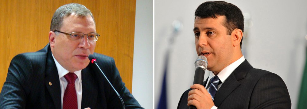 Ministério da Justiça afirmou nesta segunda-feira 21 que o atual diretor-geral da Polícia Federal, Leandro Daiello, tem a "plena confiança" do ministro Eugênio Aragão e "não há nenhuma decisão sobre a sua substituição"; nota surgiu após a informação de que o governo busca um novo chefe para a PF, depois da gravação de conversa telefônica entre a presidente Dilma Rousseff e o ex-presidente Lula (Foto: Aquiles Lins) Ministério da Justiça afirmou nesta segunda-feira 21 que o atual diretor-geral da Polícia Federal, Leandro Daiello, tem a "plena confiança" do ministro Eugênio Aragão e "não há nenhuma decisão sobre a sua substituição"; nota surgiu após a informação de que o governo busca um novo chefe para a PF, depois da gravação de conversa telefônica entre a presidente Dilma Rousseff e o ex-presidente Lula