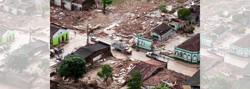 Branquinha, um dos municípios destruídos, em 2010, pela enchente que atingiu Alagoas, vai receber um terreno de 113,22 hectares para a reconstrução do comércio e do centro administrativo da cidade; projeto foi encaminhado pelo Pode Executivo para apreciação do Legislativo; serão doados 36 lotes comerciais para empresários previamente cadastrados; para a área administrativa serão destinados 82.867,43 m² para a construção do prédio sede da Prefeitura e secretarias (Foto: Voney Malta) Branquinha, um dos municípios destruídos, em 2010, pela enchente que atingiu Alagoas, vai receber um terreno de 113,22 hectares para a reconstrução do comércio e do centro administrativo da cidade; projeto foi encaminhado pelo Pode Executivo para apreciação do Legislativo; serão doados 36 lotes comerciais para empresários previamente cadastrados; para a área administrativa serão destinados 82.867,43 m² para a construção do prédio sede da Prefeitura e secretarias