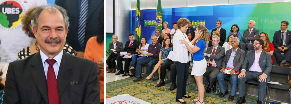 Ministro da Educação lembra de movimentos golpistas contra Getúlio Vargas, Juscelino Kubitschek e João Goulart e diz que os golpistas desses episódios foram parar "na lata do lixo da história"; durante ato no Palácio do Planalto pela Educação, Aloizio Mercadante destacou que "o golpe sempre busca uma tentativa de legalidade", mas que "é sempre uma hipocrisia"; "Os golpistas estão prestando uma grande homenagem à sua honra e à sua história", disse ele à presidente Dilma (Foto: Gisele Federicce) Ministro da Educação lembra de movimentos golpistas contra Getúlio Vargas, Juscelino Kubitschek e João Goulart e diz que os golpistas desses episódios foram parar "na lata do lixo da história"; durante ato no Palácio do Planalto pela Educação, Aloizio Mercadante destacou que "o golpe sempre busca uma tentativa de legalidade", mas que "é sempre uma hipocrisia"; "Os golpistas estão prestando uma grande homenagem à sua honra e à sua história", disse ele à presidente Dilma