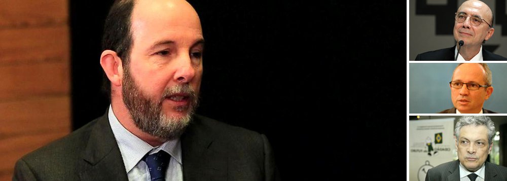 Se Michel Temer assumir a Presidência, uma equipe liderada por Armínio Fraga e Henrique Meirelles deve assumir a área econômica para resgatar a confiança do mercado; também está cotado o governador do Espírito Santo, Paulo Hartung (PMDB); na área social, um dos nomes citados é o do economista Ricardo Paes de Barros (Foto: Roberta Namour) Se Michel Temer assumir a Presidência, uma equipe liderada por Armínio Fraga e Henrique Meirelles deve assumir a área econômica para resgatar a confiança do mercado; também está cotado o governador do Espírito Santo, Paulo Hartung (PMDB); na área social, um dos nomes citados é o do economista Ricardo Paes de Barros