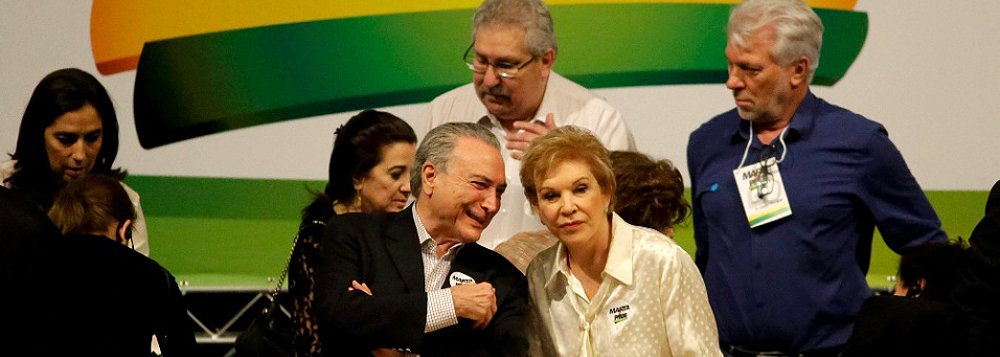Ex-petista, senadora Marta Suplicy defende eventual governo Temer: “Um novo amanhã com a participação daqueles que têm vocação e capacidade de unir e agregar os diferentes ao redor das grandes causas”; segundo ela, o que estará em jogo neste final de semana é a oportunidade de construir um grande pacto nacional, gerando otimismo e esperança (Foto: Roberta Namour) Ex-petista, senadora Marta Suplicy defende eventual governo Temer: “Um novo amanhã com a participação daqueles que têm vocação e capacidade de unir e agregar os diferentes ao redor das grandes causas”; segundo ela, o que estará em jogo neste final de semana é a oportunidade de construir um grande pacto nacional, gerando otimismo e esperança