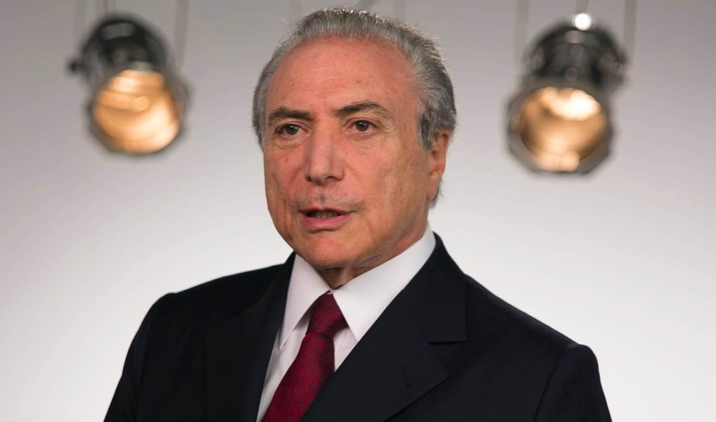 O processo ainda não terminou, mas a ansiedade pela tomada da Presidência da República é tamanha que eles já começaram a montar o novo governo, com a escolha de ministros entre os que participaram da conspiração (Foto: Ribamar Fonseca) O processo ainda não terminou, mas a ansiedade pela tomada da Presidência da República é tamanha que eles já começaram a montar o novo governo, com a escolha de ministros entre os que participaram da conspiração
