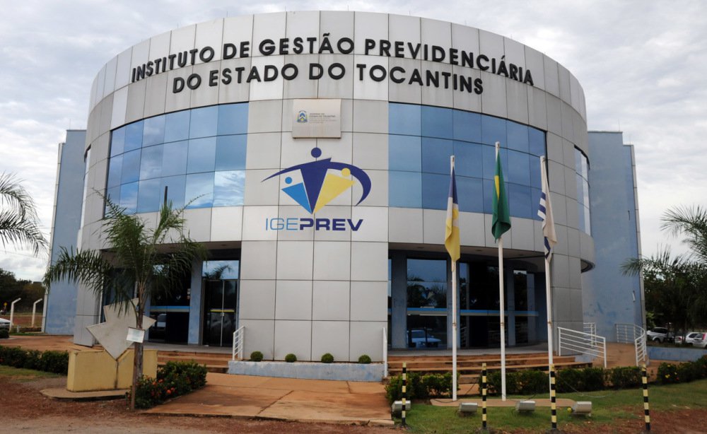 O governo do Tocantins fechou acordos de parcelamento e confissão de débitos com o Instituto de Gestão Previdenciária do Estado do Tocantins (Igeprev), no valor de R$ 214,7 milhões já atualizado pelo Ministério da Previdência, referentes ao Fundo Previdenciário e ao Fundo Financeiro; os recursos correspondem à contribuição patronal devida e não repassada ao Regime Próprio de Previdência Social (RPPS) dos servidores públicos, relativo ao período de agosto de 2015 a janeiro de 2016; os termos dos contratos estão publicados no Diário Oficial do Estado, edição nº 4.586, do dia 23 de março (Foto: Leonardo Lucena) O governo do Tocantins fechou acordos de parcelamento e confissão de débitos com o Instituto de Gestão Previdenciária do Estado do Tocantins (Igeprev), no valor de R$ 214,7 milhões já atualizado pelo Ministério da Previdência, referentes ao Fundo Previdenciário e ao Fundo Financeiro; os recursos correspondem à contribuição patronal devida e não repassada ao Regime Próprio de Previdência Social (RPPS) dos servidores públicos, relativo ao período de agosto de 2015 a janeiro de 2016; os termos dos contratos estão publicados no Diário Oficial do Estado, edição nº 4.586, do dia 23 de março