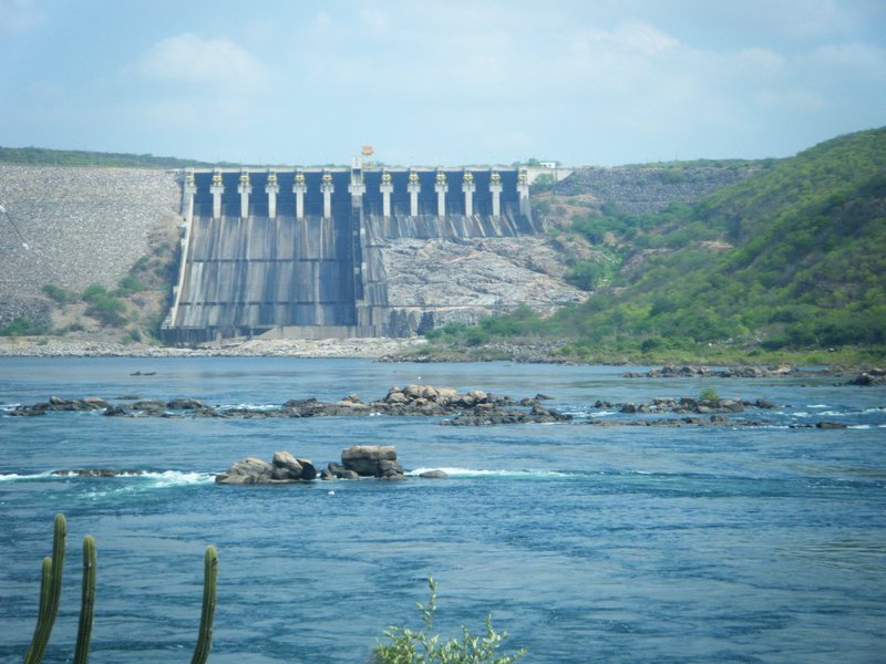 A Agência Nacional de Águas autorizou a redução da vazão dos reservatórios de Sobradinho e Xingó, que integram a Bacia do Rio São Francisco, até o dia 30 de abril; decisão ocorre com base na avaliação das condições hidrológicas e de armazenamento na bacia do Rio apresentada pelo Operador Nacional do Sistema Elétrico (ONS) (Foto: Voney Malta) A Agência Nacional de Águas autorizou a redução da vazão dos reservatórios de Sobradinho e Xingó, que integram a Bacia do Rio São Francisco, até o dia 30 de abril; decisão ocorre com base na avaliação das condições hidrológicas e de armazenamento na bacia do Rio apresentada pelo Operador Nacional do Sistema Elétrico (ONS)