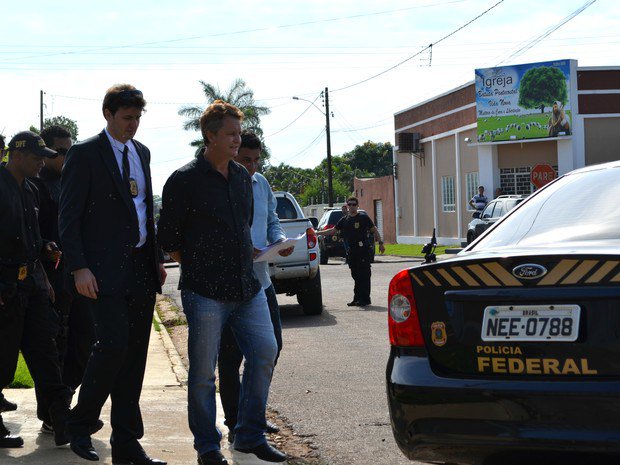 Bela Vilhena que causa inveja pela organização do espaço urbano, hoje parece um pardieiro em termos de representação política. O prefeito está preso, o vice também e 7 dos 10 vereadores não podem comparecer às sessões na Câmara Municipal, porque 5 estão presos e 2 foragidos (Foto: Luciana Oliveira) Bela Vilhena que causa inveja pela organização do espaço urbano, hoje parece um pardieiro em termos de representação política. O prefeito está preso, o vice também e 7 dos 10 vereadores não podem comparecer às sessões na Câmara Municipal, porque 5 estão presos e 2 foragidos