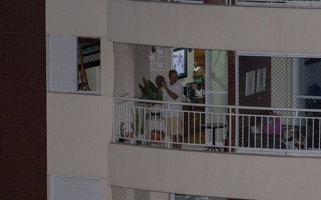 O panelaço brasileiro é, desafortunadamente, mera manifestação de autoritarismo, de intolerância. Ele não pretende comunicar nada. Eles, os que hoje batem panelas, podem até estar enfadados, “revoltados”, mas estão com a barriga cheia (Foto: Lula Miranda) www.brasil247.com - O panelaço brasileiro é, desafortunadamente, mera manifestação de autoritarismo, de intolerância. Ele não pretende comunicar nada. Eles, os que hoje batem panelas, podem até estar enfadados, “revoltados”, mas estão com a barriga cheia