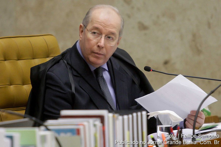 Ministro Celso de Mello, do Supremo Tribunal Federal (STF), negou liminar requerida pelo senador Delcídio do Amaral em um mandado de segurança para suspender o processo contra ele no Conselho de Ética do Senado por quebra de decoro parlamentar; para o ministro, a Corte não pode interferir no andamento do processo porque o regimento do Senado foi atendido (Foto: Aquiles Lins) Ministro Celso de Mello, do Supremo Tribunal Federal (STF), negou liminar requerida pelo senador Delcídio do Amaral em um mandado de segurança para suspender o processo contra ele no Conselho de Ética do Senado por quebra de decoro parlamentar; para o ministro, a Corte não pode interferir no andamento do processo porque o regimento do Senado foi atendido