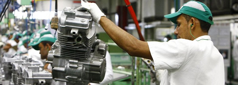 A inflação dos produtos na saída das fábricas brasileiras, medida pelo Índice de Preços ao Produtor (IPP), ficou em 3,03% ao longo de setembro; segundo o Instituto Brasileiro de Geografia e Estatística (IBGE), taxa é a maior desde o início da série histórica, em janeiro de 2014, e é três vezes maior que registrada em agosto deste ano (0,96%) e em setembro do ano passado (0,98%) (Foto: Paulo Emílio) A inflação dos produtos na saída das fábricas brasileiras, medida pelo Índice de Preços ao Produtor (IPP), ficou em 3,03% ao longo de setembro; segundo o Instituto Brasileiro de Geografia e Estatística (IBGE), taxa é a maior desde o início da série histórica, em janeiro de 2014, e é três vezes maior que registrada em agosto deste ano (0,96%) e em setembro do ano passado (0,98%)