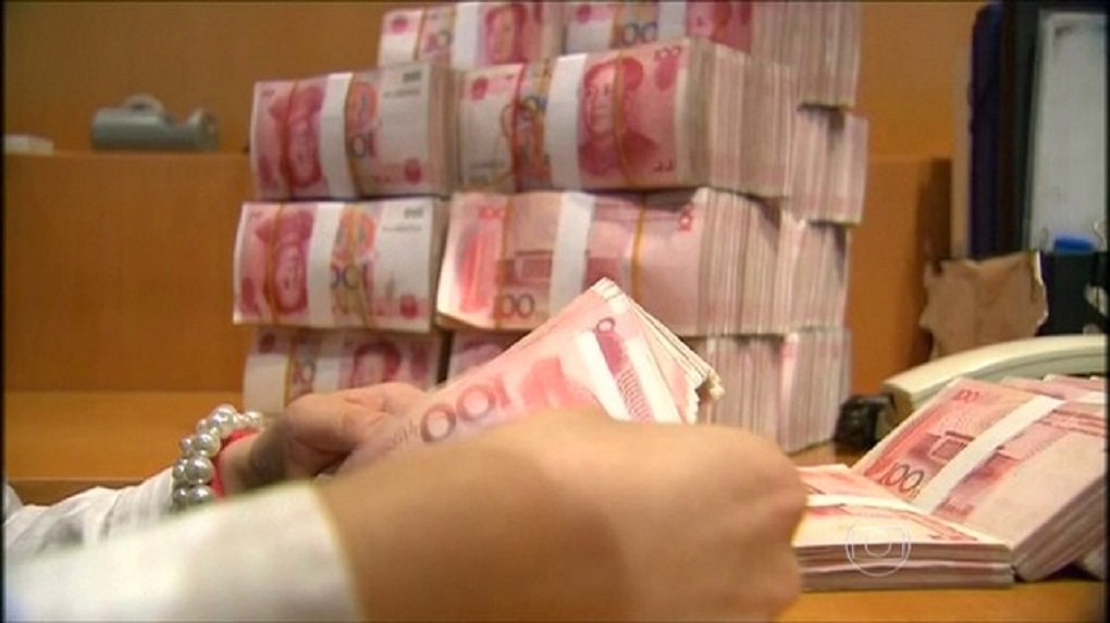 China será capaz de manter o crescimento econômico em torno de 6% a 7% ao ano durante os próximos três a cinco anos, disse uma autoridade do banco central chinês neste sábado, um dia depois de o banco cortar as taxas de juro pela sexta vez em menos de um ano; comentários de Yi Gang, vice-presidente do Banco Popular da China, parecem estar destinados a garantir aos investidores que esse nível de crescimento econômico -o ritmo mais lento em duas décadas, mas ainda melhor do que em outras grandes economias- é o "novo normal" da economia chinesa (Foto: José Barbacena) China será capaz de manter o crescimento econômico em torno de 6% a 7% ao ano durante os próximos três a cinco anos, disse uma autoridade do banco central chinês neste sábado, um dia depois de o banco cortar as taxas de juro pela sexta vez em menos de um ano; comentários de Yi Gang, vice-presidente do Banco Popular da China, parecem estar destinados a garantir aos investidores que esse nível de crescimento econômico -o ritmo mais lento em duas décadas, mas ainda melhor do que em outras grandes economias- é o "novo normal" da economia chinesa
