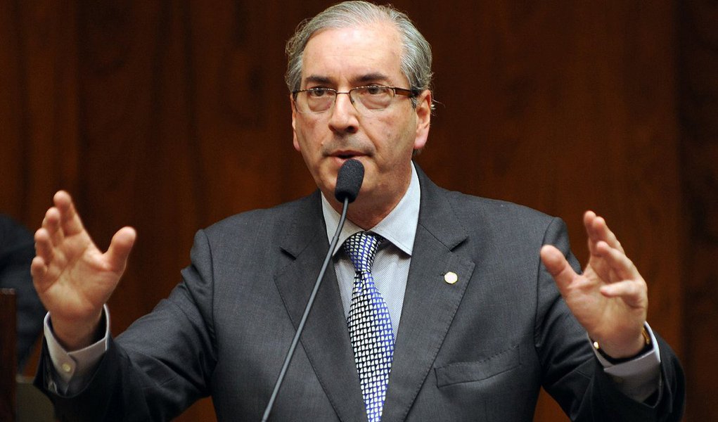 Presidente da Câmara dos deputados, Eduardo Cunha (PMDB-RJ), disse que se sente tranquilo com o julgamento previsto para hoje, no Supremo Tribunal Federal (STF), de Arguição de Descumprimento de Preceito Fundamental (Adpf) do partido Rede Sustentabilidade, que pede o afastamento dele da Presidência da Câmara com o argumento de que é réu em processo criminal (Foto: Roberta Namour) Presidente da Câmara dos deputados, Eduardo Cunha (PMDB-RJ), disse que se sente tranquilo com o julgamento previsto para hoje, no Supremo Tribunal Federal (STF), de Arguição de Descumprimento de Preceito Fundamental (Adpf) do partido Rede Sustentabilidade, que pede o afastamento dele da Presidência da Câmara com o argumento de que é réu em processo criminal