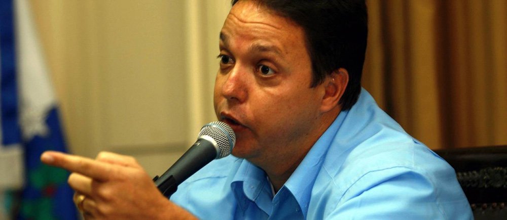 Ministro do STJ, Gurgel de Farias aceitou pedido de liminar do juiz Eduardo Oberg, titular da Vara de Execuções Penais do Rio de Janeiro (VEP), suspendendo o benefício de liberdade condicional do ex-vereador da Câmara Municipal do Rio Cristiano Girão; o ex-vereador, que era sargento do Corpo de Bombeiros do estado, é apontado como chefe de uma milícia que atua na Gardênia Azul, em Jacarepaguá, na zona oeste do Rio, e foi condenado por formação de quadrilha e crime eleitoral (Foto: Leonardo Lucena) Ministro do STJ, Gurgel de Farias aceitou pedido de liminar do juiz Eduardo Oberg, titular da Vara de Execuções Penais do Rio de Janeiro (VEP), suspendendo o benefício de liberdade condicional do ex-vereador da Câmara Municipal do Rio Cristiano Girão; o ex-vereador, que era sargento do Corpo de Bombeiros do estado, é apontado como chefe de uma milícia que atua na Gardênia Azul, em Jacarepaguá, na zona oeste do Rio, e foi condenado por formação de quadrilha e crime eleitoral