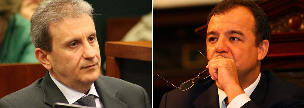 No depoimento, o doleiro Alberto Youssef afirmou que não participou da negociação, mas recebeu ordens do ex-diretor de Abastecimento da Petrobras Paulo Roberto Costa para deixar de cobrar propina das empreiteiras que participaram das obras Complexo Petroquímico do Rio de Janeiro (Comperj), porque os valores seriam repassados “a integrantes do governo do Rio de Janeiro”; o ex-governador nega (Foto: Roberta Namour) No depoimento, o doleiro Alberto Youssef afirmou que não participou da negociação, mas recebeu ordens do ex-diretor de Abastecimento da Petrobras Paulo Roberto Costa para deixar de cobrar propina das empreiteiras que participaram das obras Complexo Petroquímico do Rio de Janeiro (Comperj), porque os valores seriam repassados “a integrantes do governo do Rio de Janeiro”; o ex-governador nega