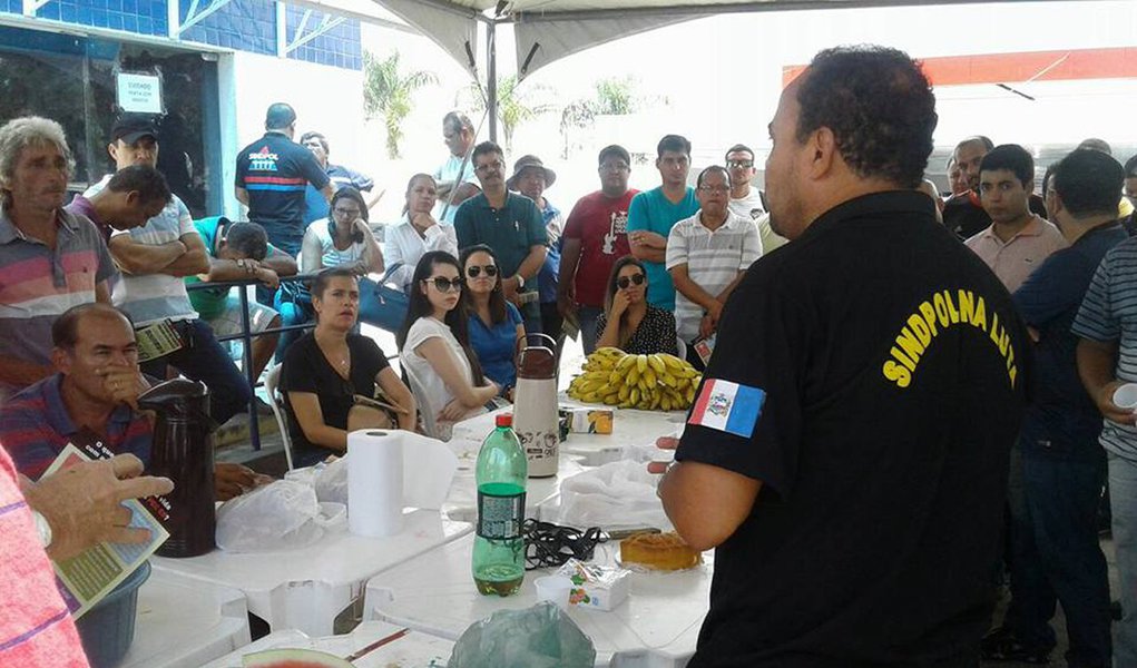 A paralisação de 24 horas dos policiais civis de Alagoas vai suspender os serviços nas delegacias, nas distritais, nas centrais, nas especializadas e também nas delegacias regionais; objetivo é chamar a atenção do governo quanto à negociação salarial com a categoria (Foto: Voney Malta) A paralisação de 24 horas dos policiais civis de Alagoas vai suspender os serviços nas delegacias, nas distritais, nas centrais, nas especializadas e também nas delegacias regionais; objetivo é chamar a atenção do governo quanto à negociação salarial com a categoria