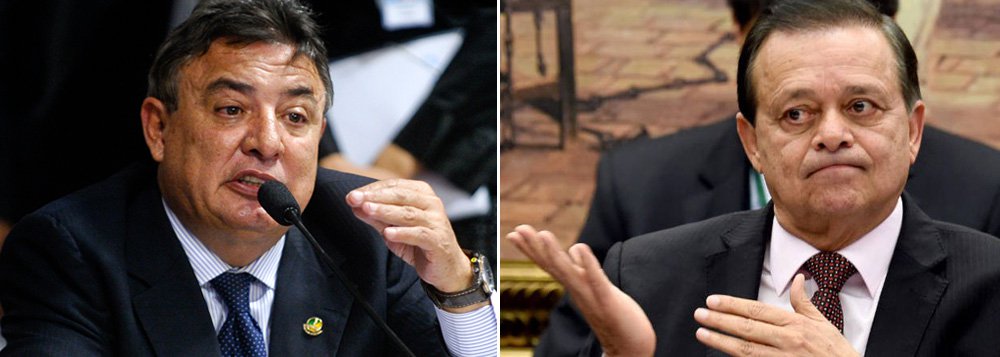 Senador Zezé Perrella (MG), ex-presidente do Cruzeiro, tem pressionado a direção do partido para indicá-lo ao Ministério do Esporte; mas, se conseguir a pasta, o PTB cogita o nome do deputado Jovair Arantes (GO), que foi relator da comissão do impeachment na Câmara e é dirigente do Atlético Goianiense; Jovair, porém, estaria mais focado, segundo aliados, em suceder a Eduardo Cunha ( PMDB- RJ) na presidência da Câmara (Foto: Roberta Namour) Senador Zezé Perrella (MG), ex-presidente do Cruzeiro, tem pressionado a direção do partido para indicá-lo ao Ministério do Esporte; mas, se conseguir a pasta, o PTB cogita o nome do deputado Jovair Arantes (GO), que foi relator da comissão do impeachment na Câmara e é dirigente do Atlético Goianiense; Jovair, porém, estaria mais focado, segundo aliados, em suceder a Eduardo Cunha ( PMDB- RJ) na presidência da Câmara