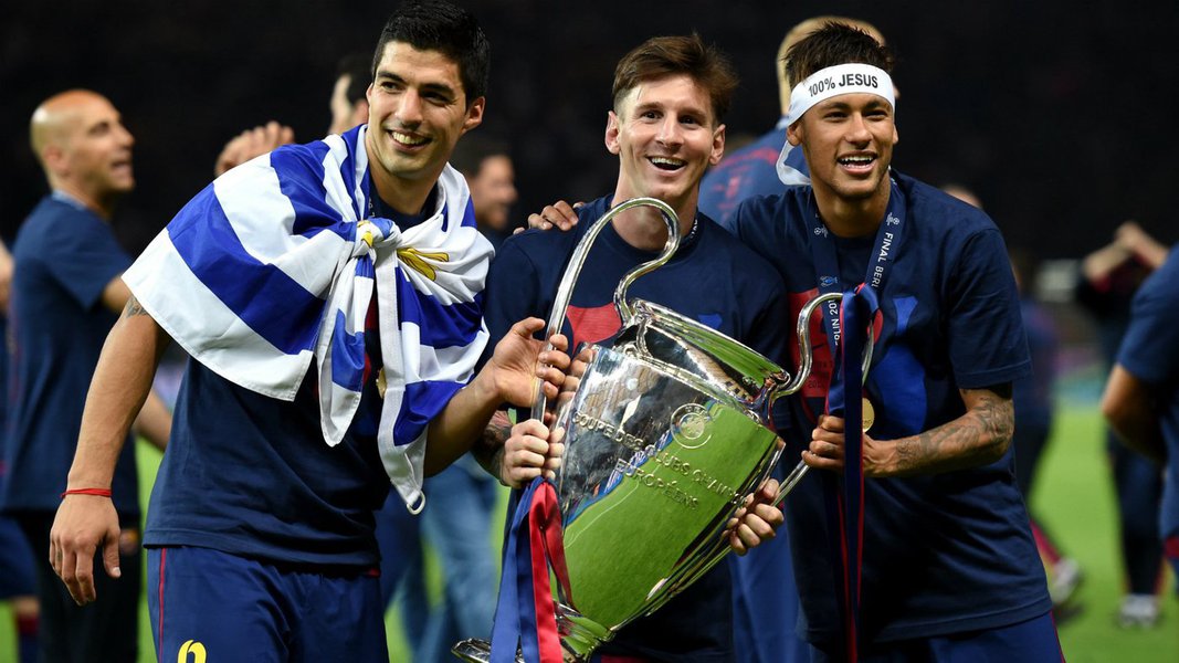 "Faltou o Suárez, eu esperava por ele. Mas, para mim, é um dos dias mais felizes da minha vida", comentou o ex-jogador do Santos após receber o prêmio de melhor jogador do continente americano da edição 2014/2015 do Campeonato Espanhol (Foto: Luis Mauro Queiroz) "Faltou o Suárez, eu esperava por ele. Mas, para mim, é um dos dias mais felizes da minha vida", comentou o ex-jogador do Santos após receber o prêmio de melhor jogador do continente americano da edição 2014/2015 do Campeonato Espanhol