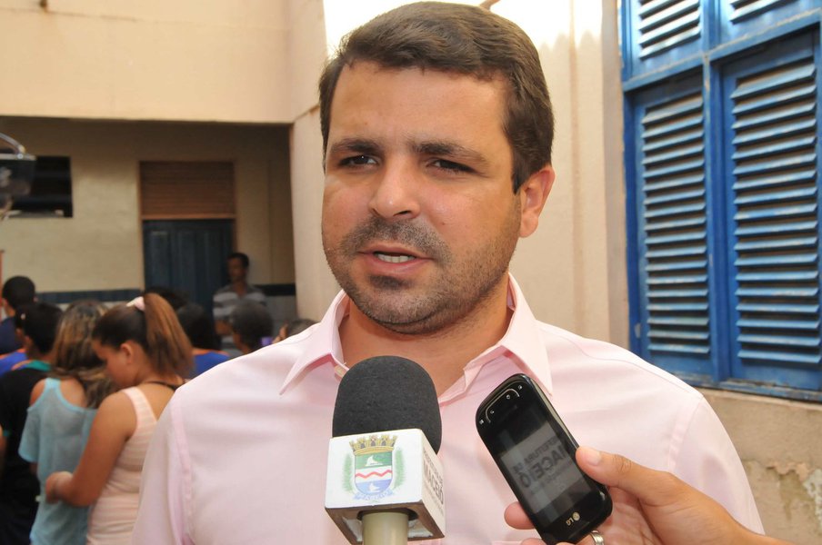 “Se a crise de fato continuar se agravando, isso torna-se inevitável, porque não se tem mecanismo de, num curto prazo, criar soluções que revertam uma situação dessas”, disse o secretário municipal de Finanças, Gustavo Novaes (Foto: Rodrigo Rocha) “Se a crise de fato continuar se agravando, isso torna-se inevitável, porque não se tem mecanismo de, num curto prazo, criar soluções que revertam uma situação dessas”, disse o secretário municipal de Finanças, Gustavo Novaes
