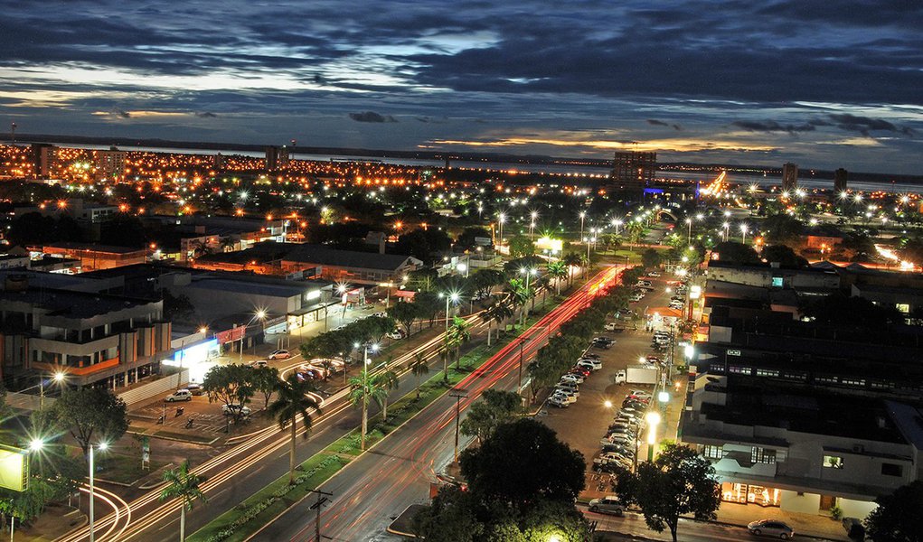 Dentre as obras contempladas estão eficientização do Parque de Iluminação do município de Palmas, calçadas e ciclovias para acesso à expansão do sistema viário, execução de Pavimentação Asfáltica, Drenagem Pluvial, Sinalização Viária e Calçadas Acessíveis em todas as ruas e alamedas internas da quadra e macrodrenagem da Quadra 508 Norte (ARNE 64), o que também será feito no Setor Taquari; confira a lista completa; as obras fazem parte do Programa de Requalificação Urbana Palmas para o Futuro (Foto: Leonardo Lucena) Dentre as obras contempladas estão eficientização do Parque de Iluminação do município de Palmas, calçadas e ciclovias para acesso à expansão do sistema viário, execução de Pavimentação Asfáltica, Drenagem Pluvial, Sinalização Viária e Calçadas Acessíveis em todas as ruas e alamedas internas da quadra e macrodrenagem da Quadra 508 Norte (ARNE 64), o que também será feito no Setor Taquari; confira a lista completa; as obras fazem parte do Programa de Requalificação Urbana Palmas para o Futuro