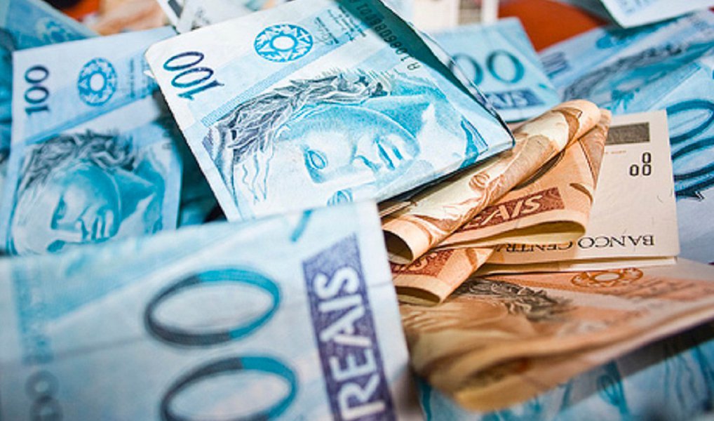 Decreto libera crédito suplementar no valor total de de R$ 8,762 bilhões para órgãos do Executivo, do Judiciário e do Ministério Público da União e para pagamento de encargos financeiros da União e transferências a estados, municípios e o Distrito Federal (Foto: Paulo Emílio) Decreto libera crédito suplementar no valor total de de R$ 8,762 bilhões para órgãos do Executivo, do Judiciário e do Ministério Público da União e para pagamento de encargos financeiros da União e transferências a estados, municípios e o Distrito Federal