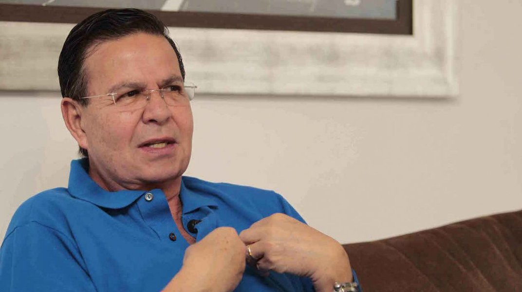 Rafael Callejas deve se declarar culpado na segunda-feira de acusações nos Estados Unidos relacionadas a seu envolvimento no esquema de propina na entidade que comanda a futebol mundial, a Fifa, de acordo com um documento do tribunal (Foto: Gisele Federicce) Rafael Callejas deve se declarar culpado na segunda-feira de acusações nos Estados Unidos relacionadas a seu envolvimento no esquema de propina na entidade que comanda a futebol mundial, a Fifa, de acordo com um documento do tribunal